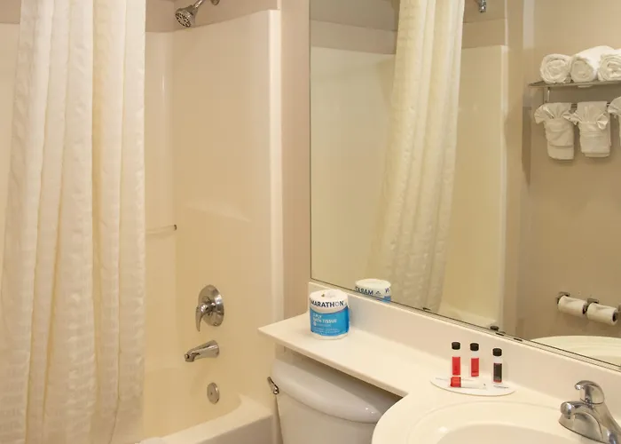 Microtel Inn & Suites Lodi