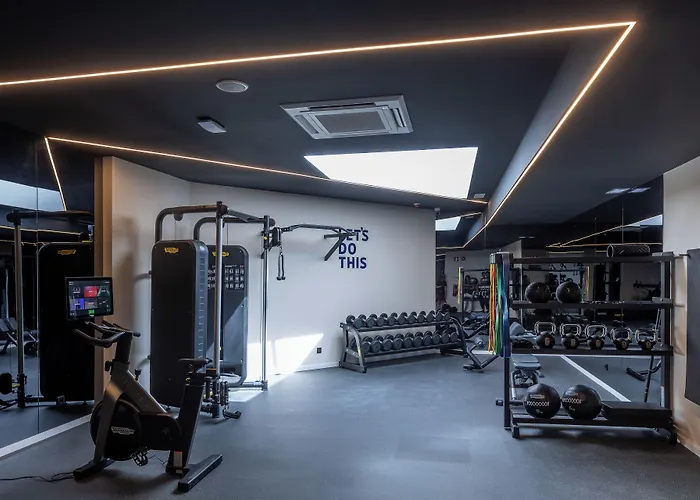 Holiday Inn Express & Suites Lisbon - Principe Real By Ihg