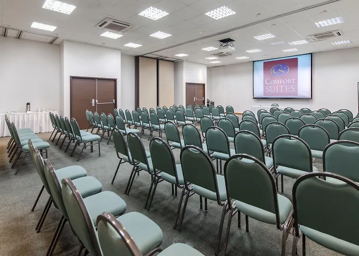 Comfort Suites Vitoria