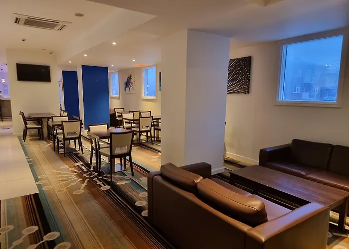 Holiday Inn Express Wakefield By Ihg