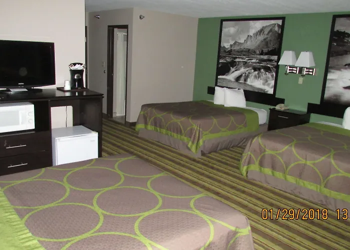 Super 8 By Wyndham Rock Springs