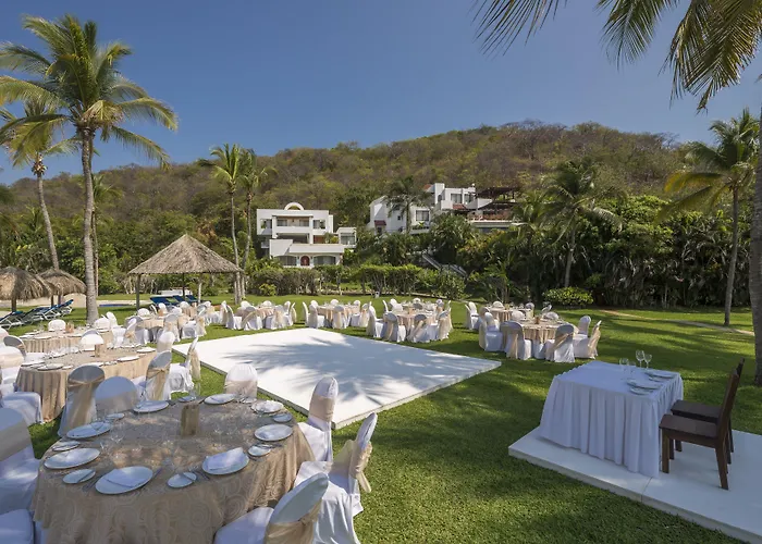 Camino Real Zaashila Huatulco