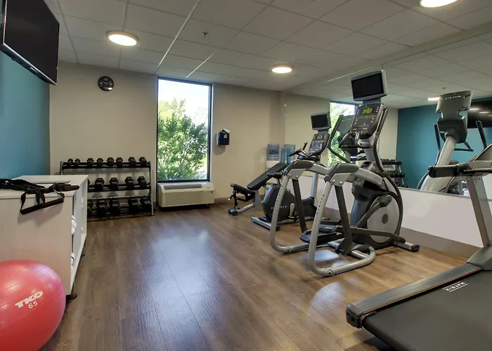 Holiday Inn Express Hotel & Suites Lebanon By Ihg