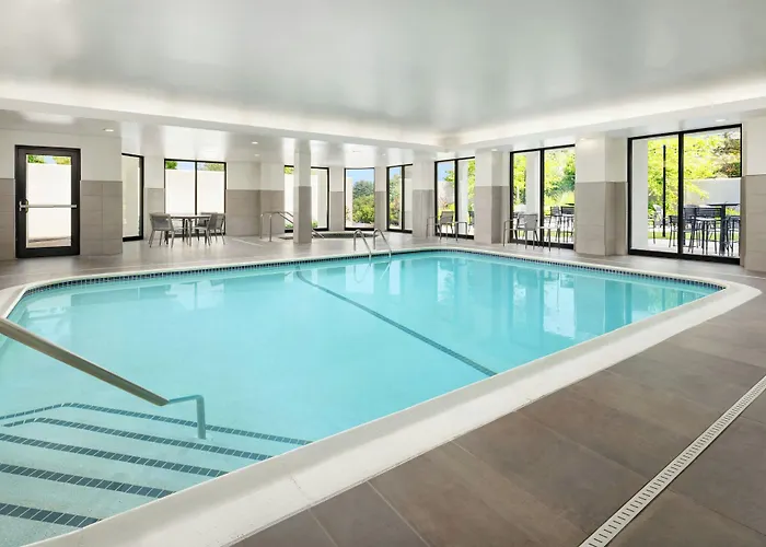 Courtyard By Marriott Concord