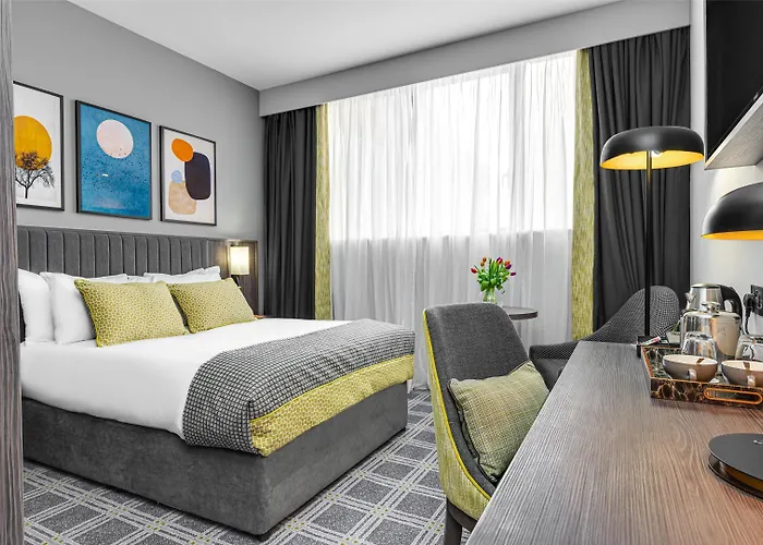 Plaza Hotel Tallaght