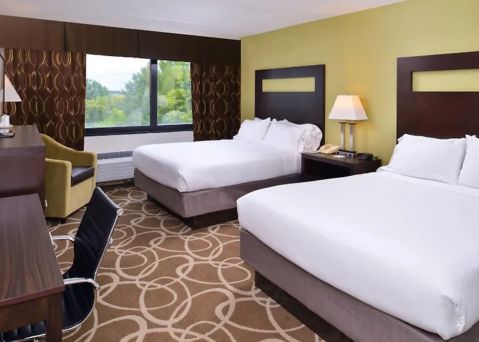 Elimwood Hotel, A Ramada By Wyndham