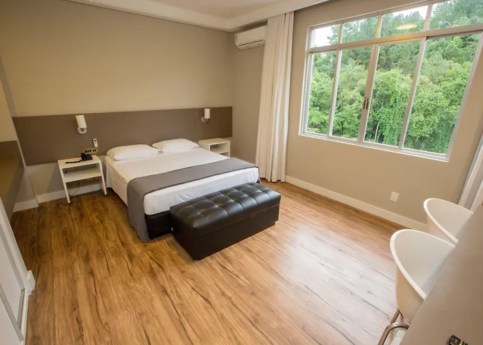 Hotel Himmelblau Blumenau - Com café da manhã, no Centro de Blumenau, próximo ao Neumarkt Shopping