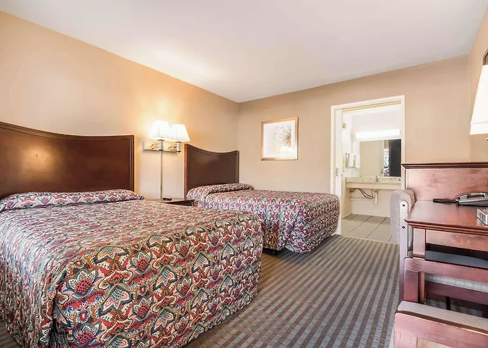 Rodeway Inn Regalodge