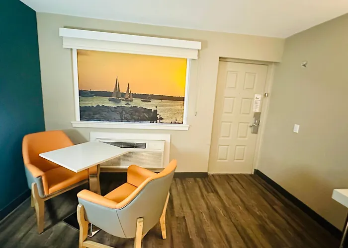 La Quinta Inn By Wyndham Costa Mesa Orange County