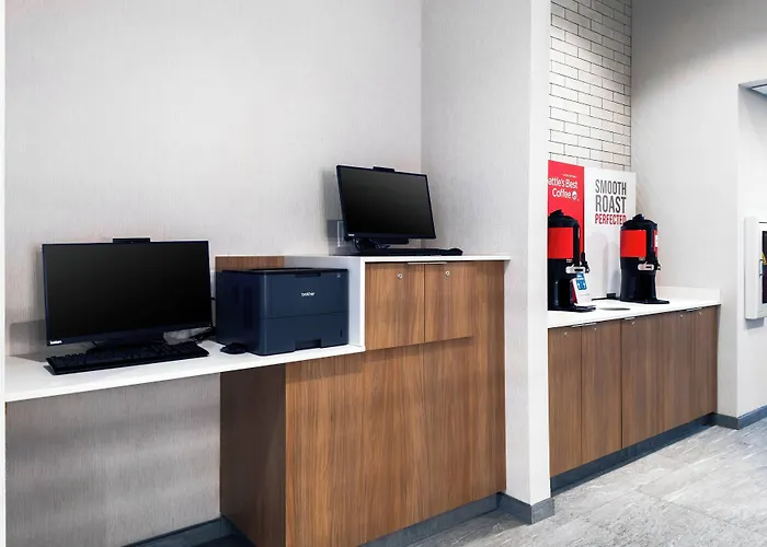 Fairfield Inn & Suites Springfield Enfield