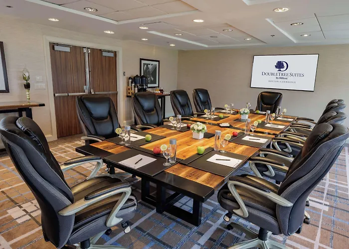 Doubletree Suites By Hilton Hotel Boston - Cambridge