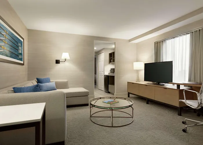 Doubletree Suites By Hilton Hotel Boston - Cambridge