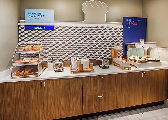 Holiday Inn Express Jamestown By Ihg