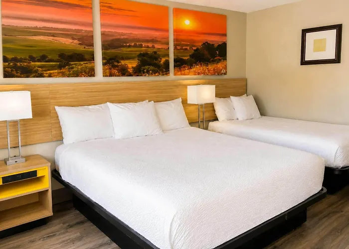Days Inn Lawrence