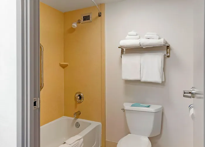Comfort Inn & Suites Watertown - 1000 Islands