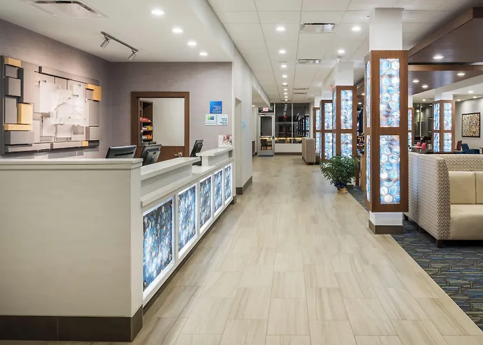 Holiday Inn Express & Suites West Plains Southwest By Ihg