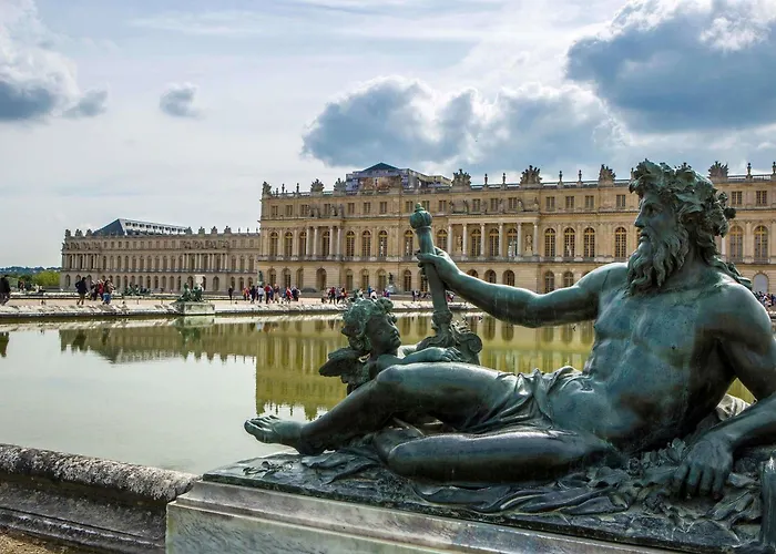Ibis Versailles Chateau