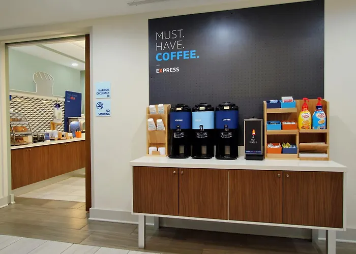Holiday Inn Express & Suites - Belleville By Ihg