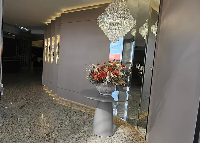 Barbur Center Hotel