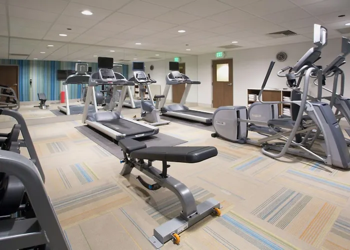 Holiday Inn Express & Suites - Watertown By Ihg