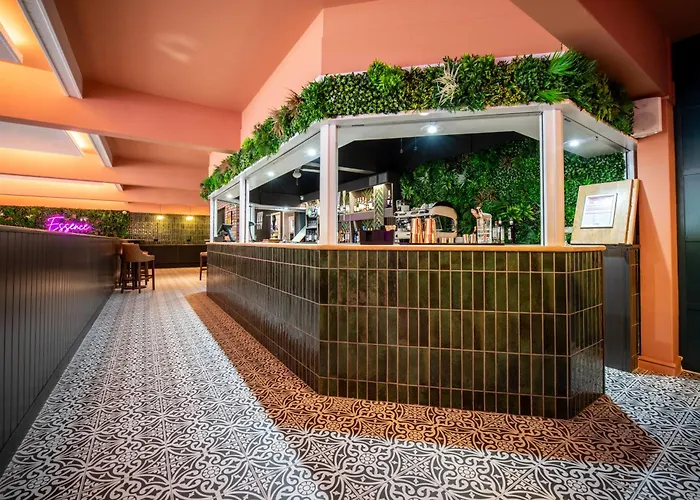 Tiverton Hotel Lounge & Venue