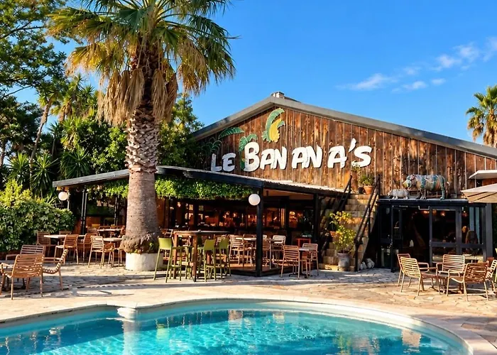 Le Banana's Hotel