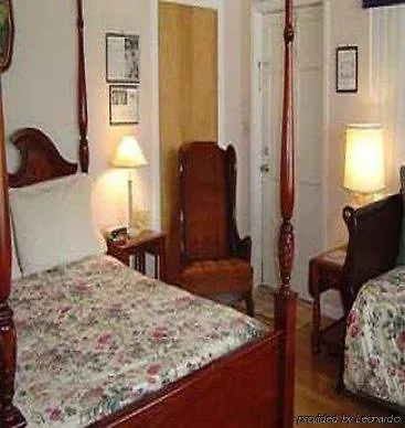 Snug Harbor Inn Waterfront Ban