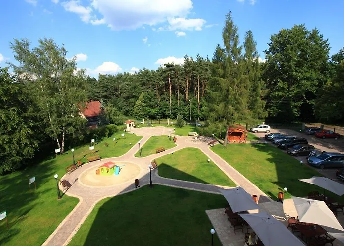 Hotel Modrzewiowy Dwor