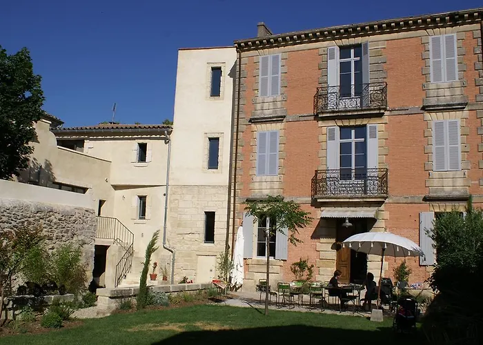 La Maison Rouge d'Uzes B&B