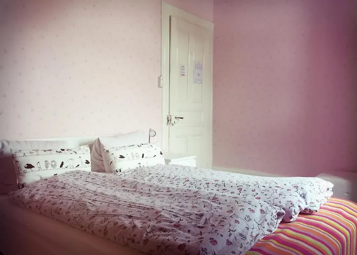 Basicrooms Hotel