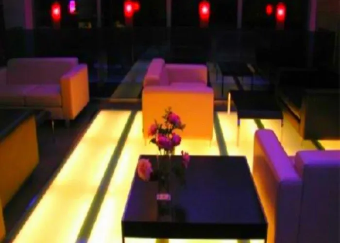 Hotel Moon
