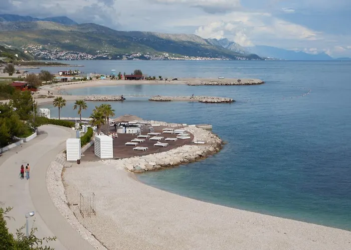 Znjan Beach Apartments