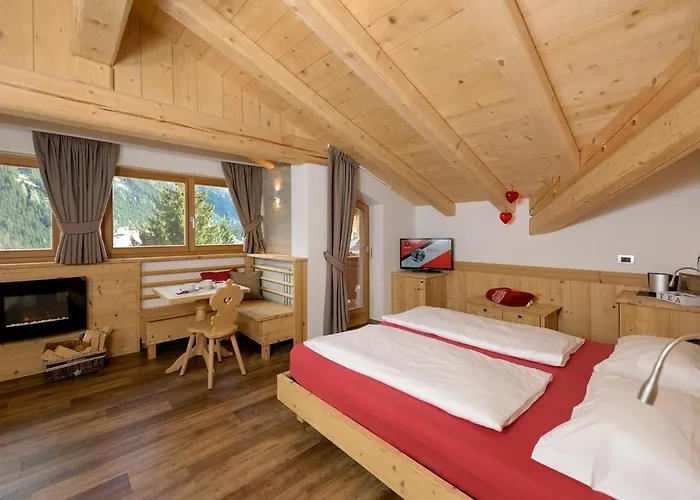Hotel Garni Lastei