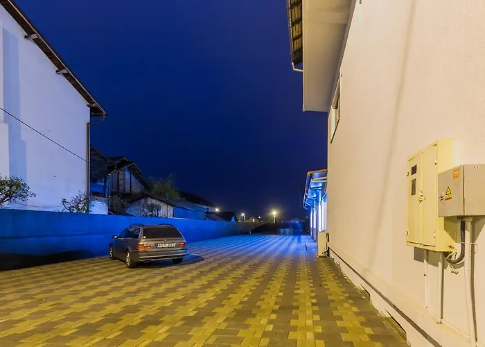 Hotel Raxand Residence