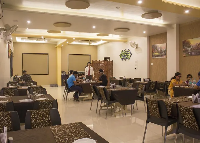 Hotel Gulmohar Pride