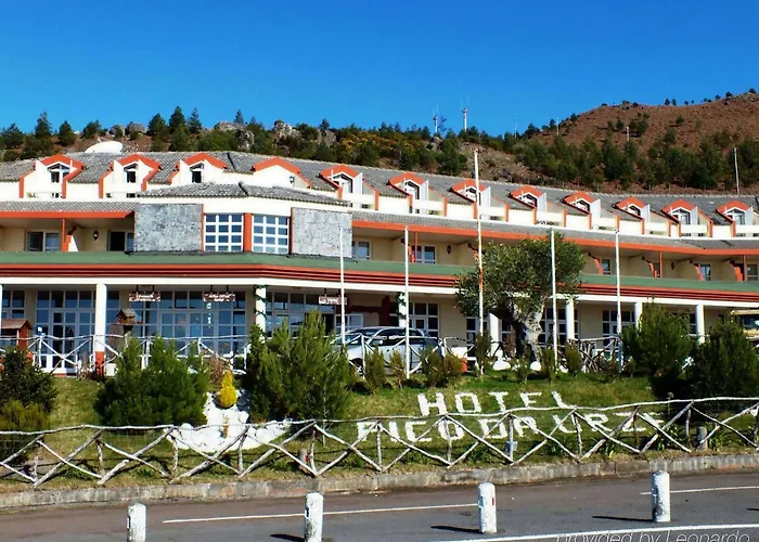 Hotel Pico Da Urze - Paul Da Serra