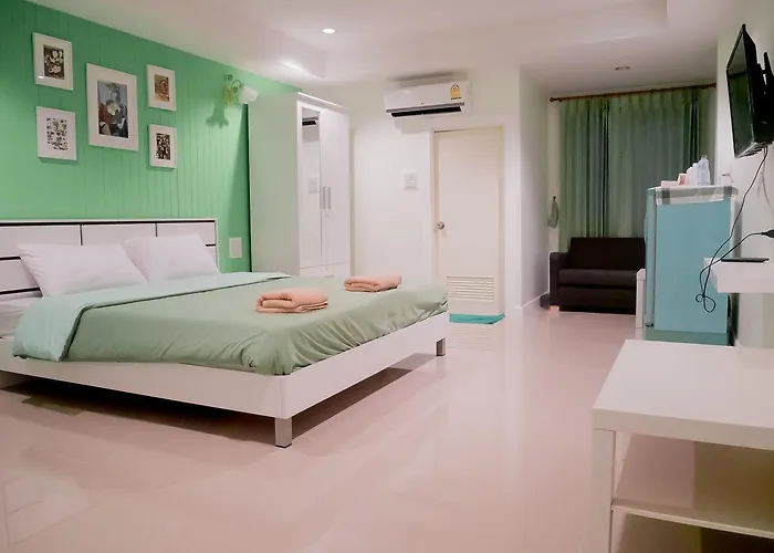 Uj Apartment