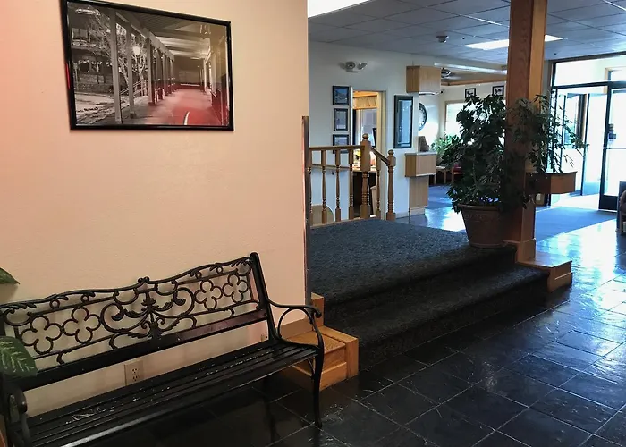 Shelikof Lodge