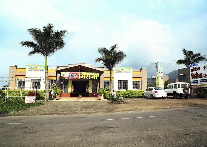 Hotel Girija