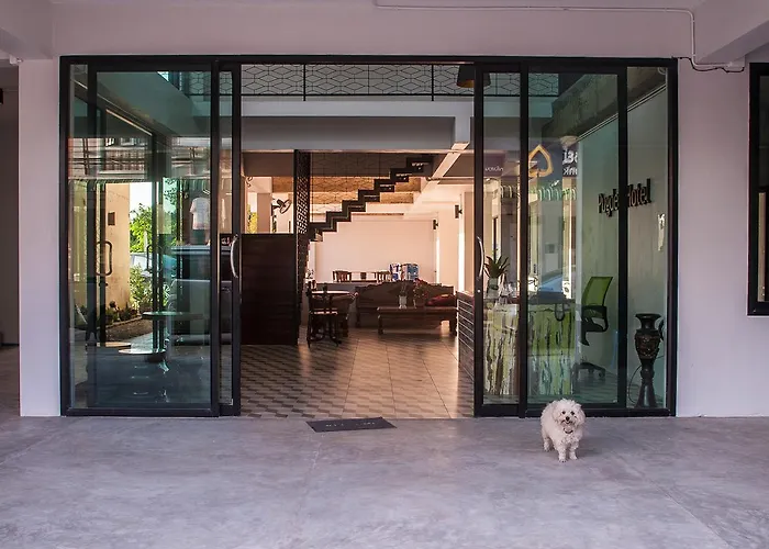 Pugdee Hotel