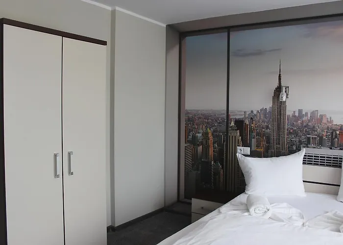 Hotel City