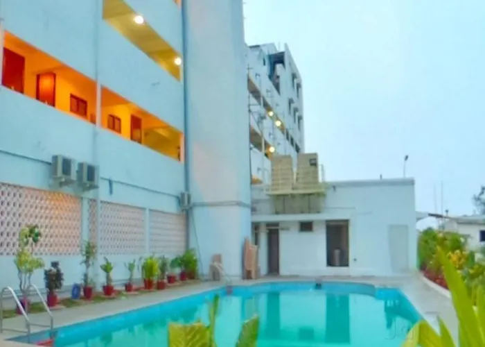 Sivaranjani Hotel
