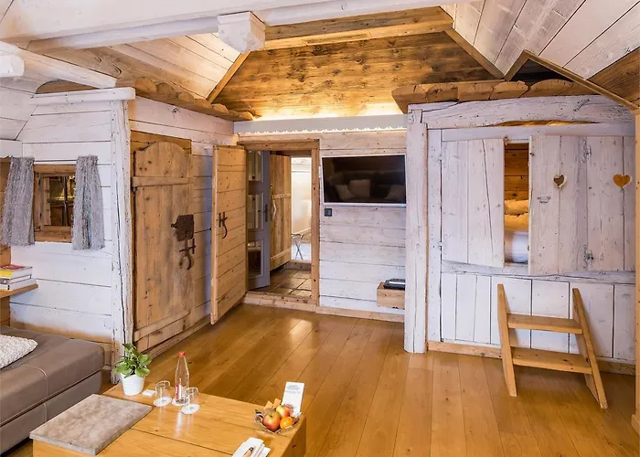 Hotel La Maison Bleue Par Yoann Conte