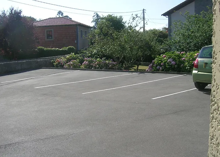 Hotel La Encina Celorio Llanes Parking