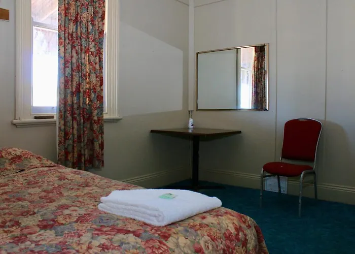 Club Hotel