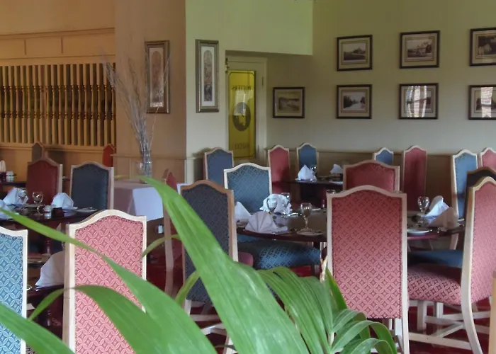 Potters International Hotel