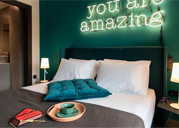 14 Reasons Why Hotel Athens