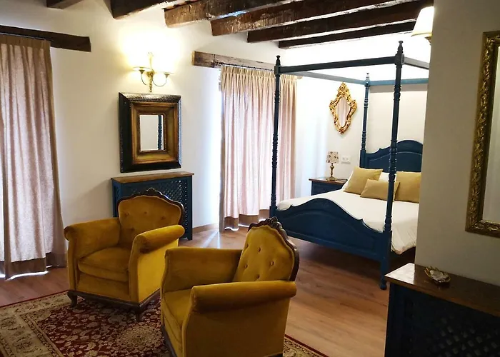 Palacio De Monjaraz