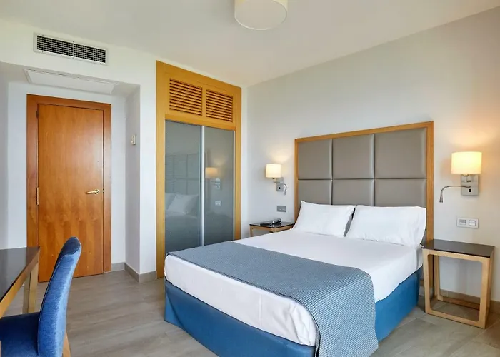 Hotel Columbus à Castell-Castell-Platja d'Aro