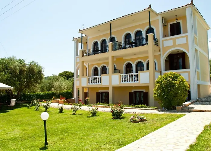 Amboula Beach Apartments